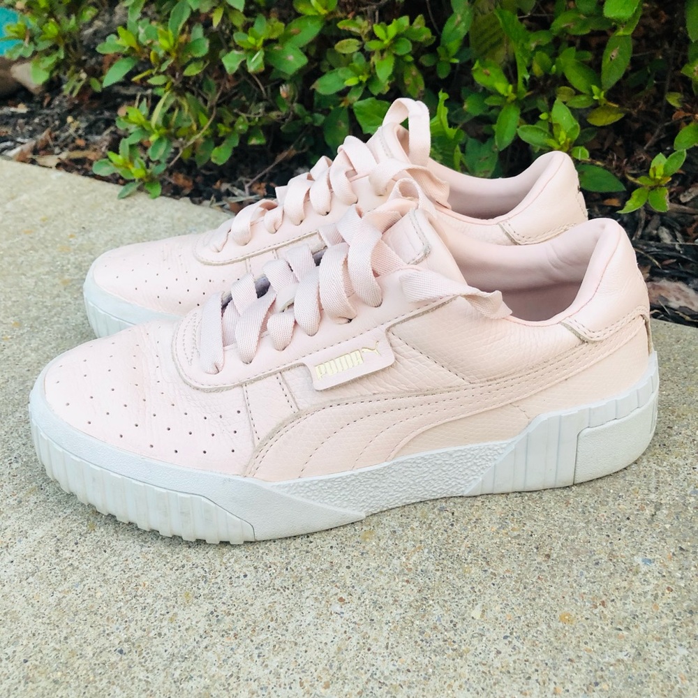 Puma Sneakers